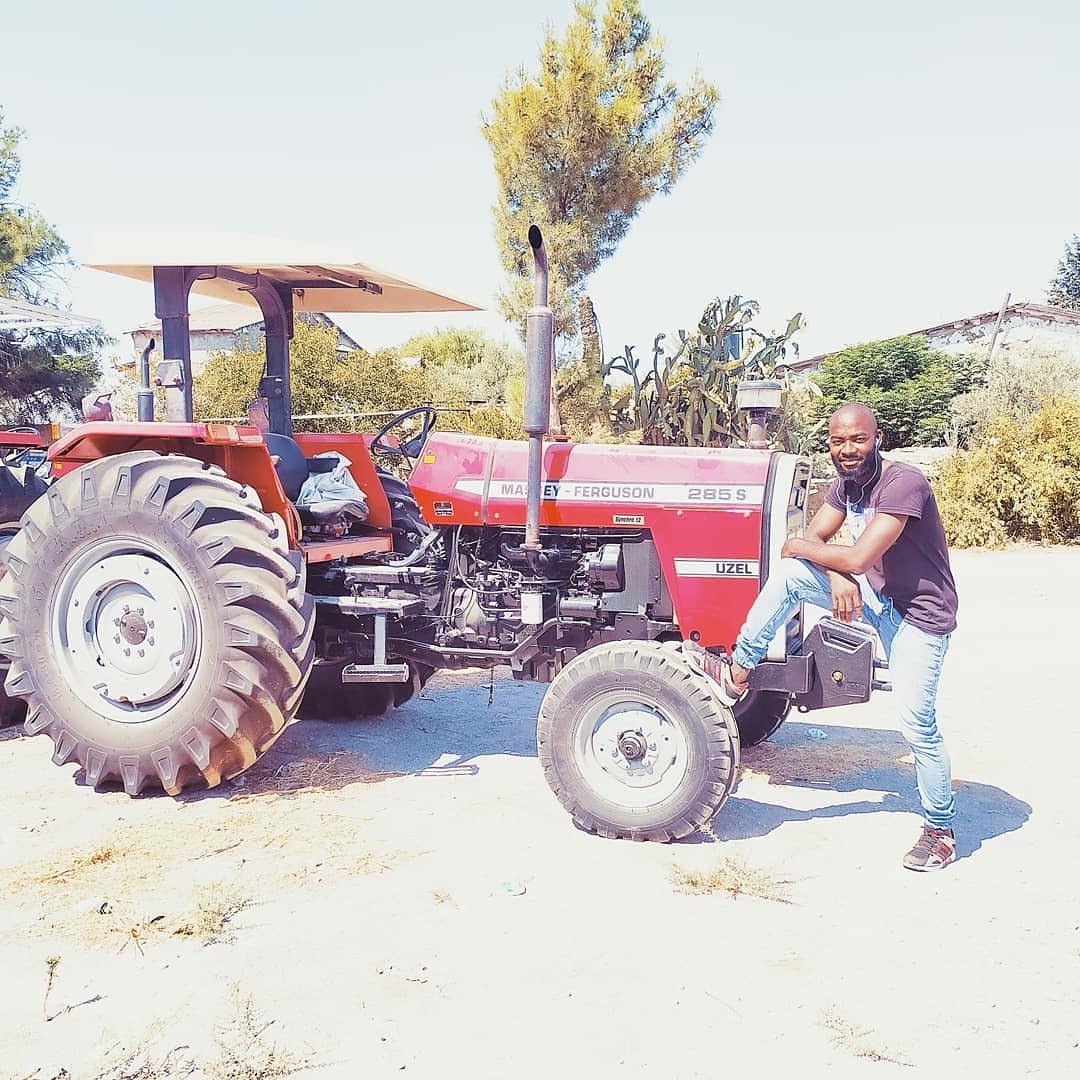 We grow fresh, organic produce using clean methods that protect nature, healthy food.